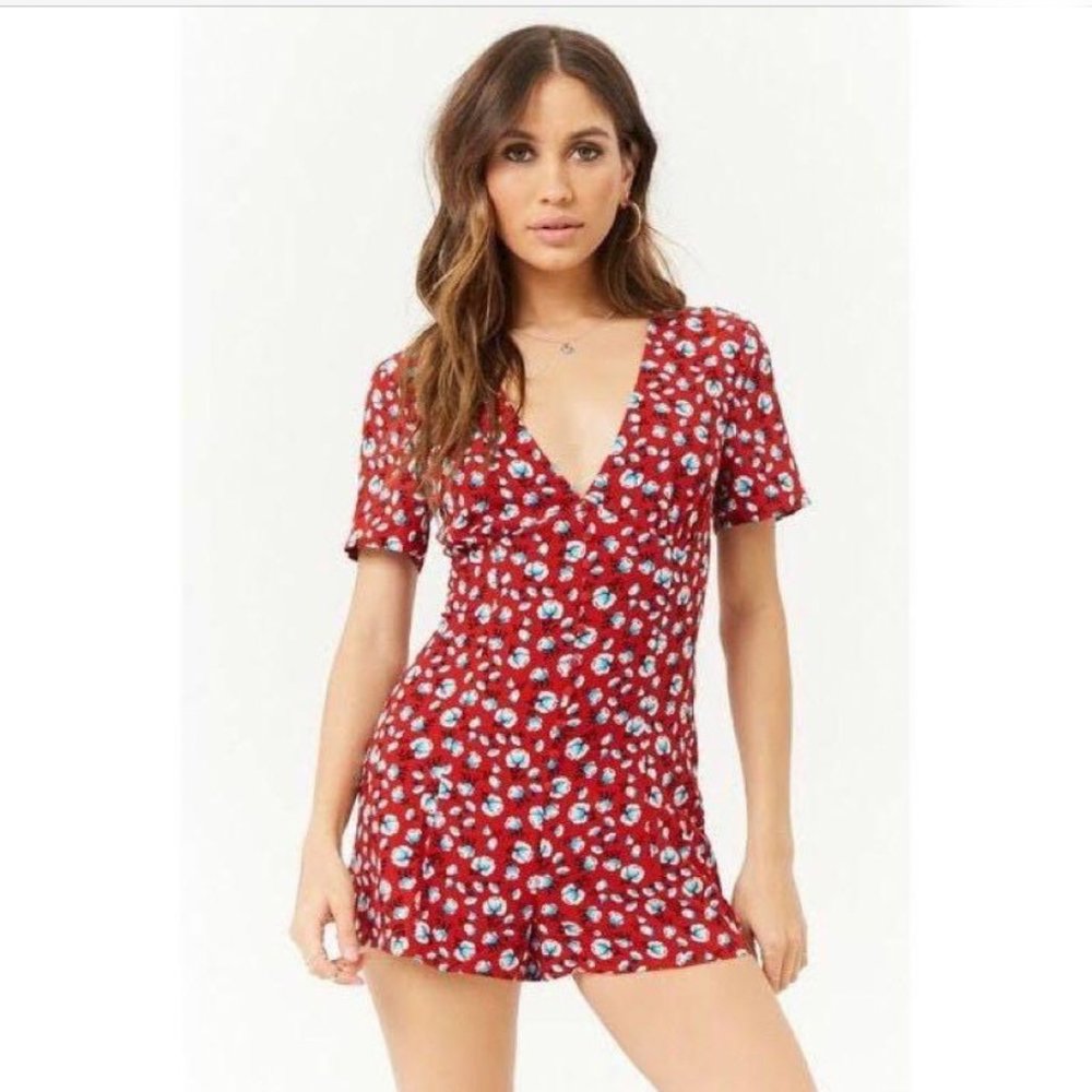 Forever 21 Cute Short Romper Medium Short Sleeve Low V-Neck Buttons Open Back